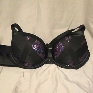 VS VERY SEXY PUSH UP